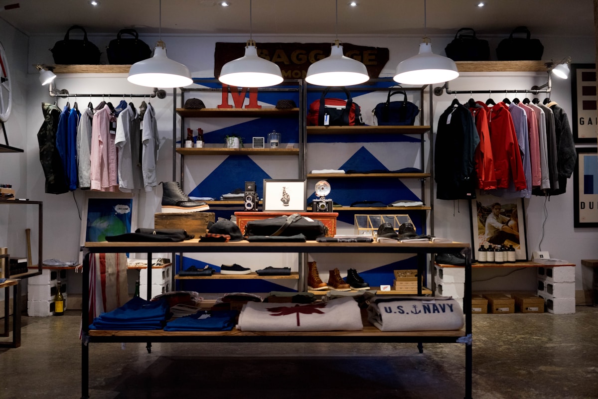 Students present campaign concept for regional retailer